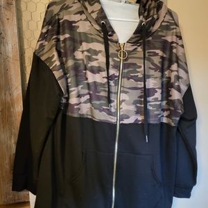 Women's Camo Zip Up Hoodie